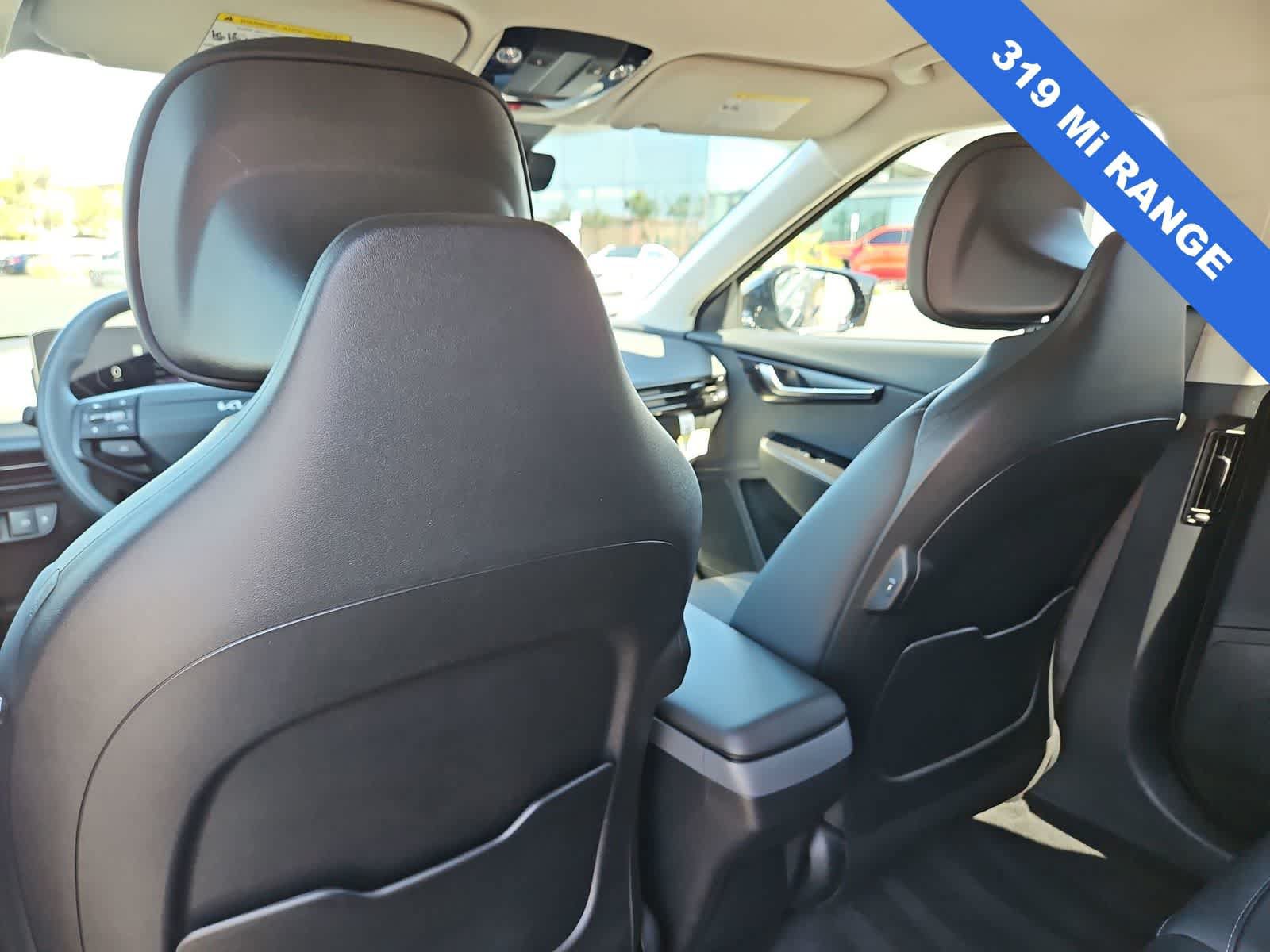 Used 2025 Kia EV6 Light w/ Light LR Technology Package RWD image 16