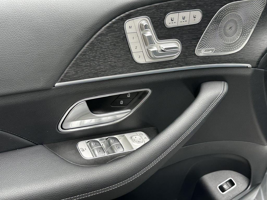 Certified 2026 Mercedes-Benz GLS 450 4MATIC image 12