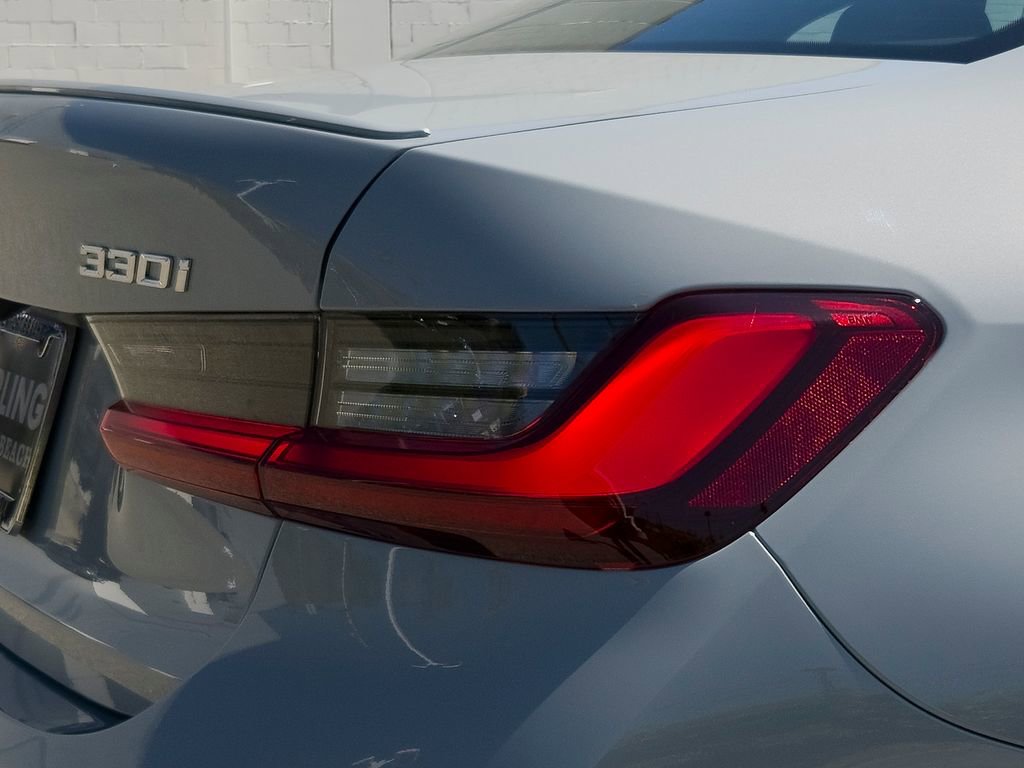 New 2026 BMW 330i xDrive Sedan w/ M Sport Package image 4