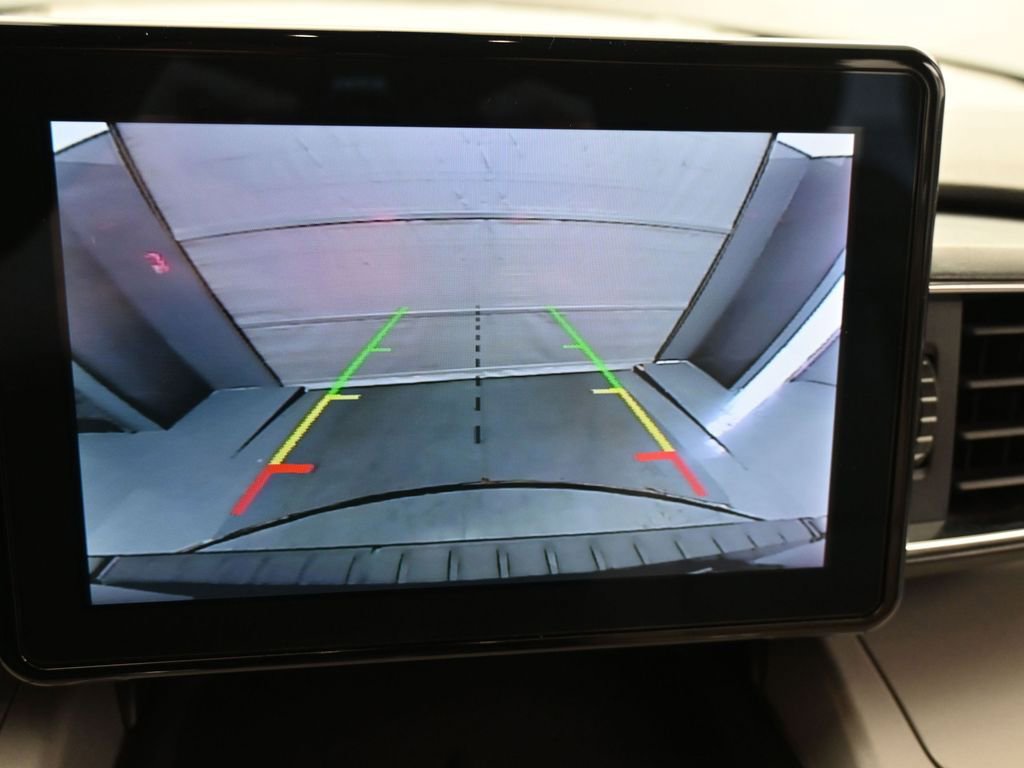 Used 2023 Ford Explorer XLT w/ Equipment Group 202A image 20