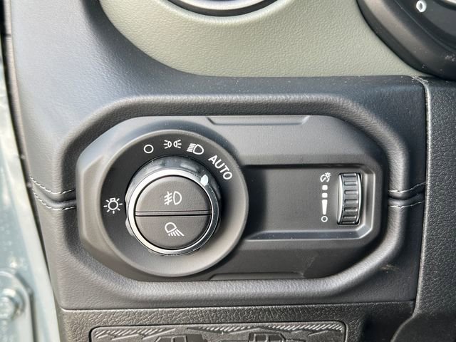 New 2026 Jeep Gladiator Mojave image 14