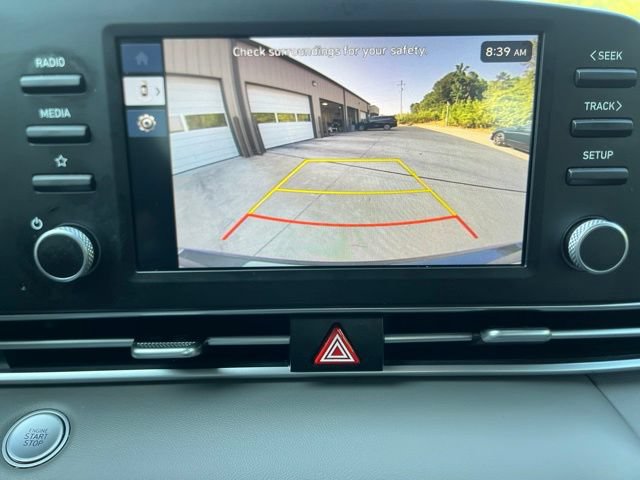 Used 2025 Hyundai Elantra Hybrid FWD image 20