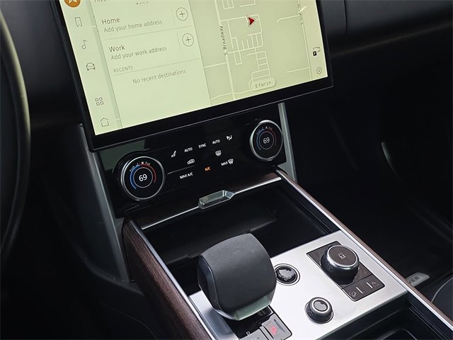 Used 2023 Land Rover Range Rover SE image 24