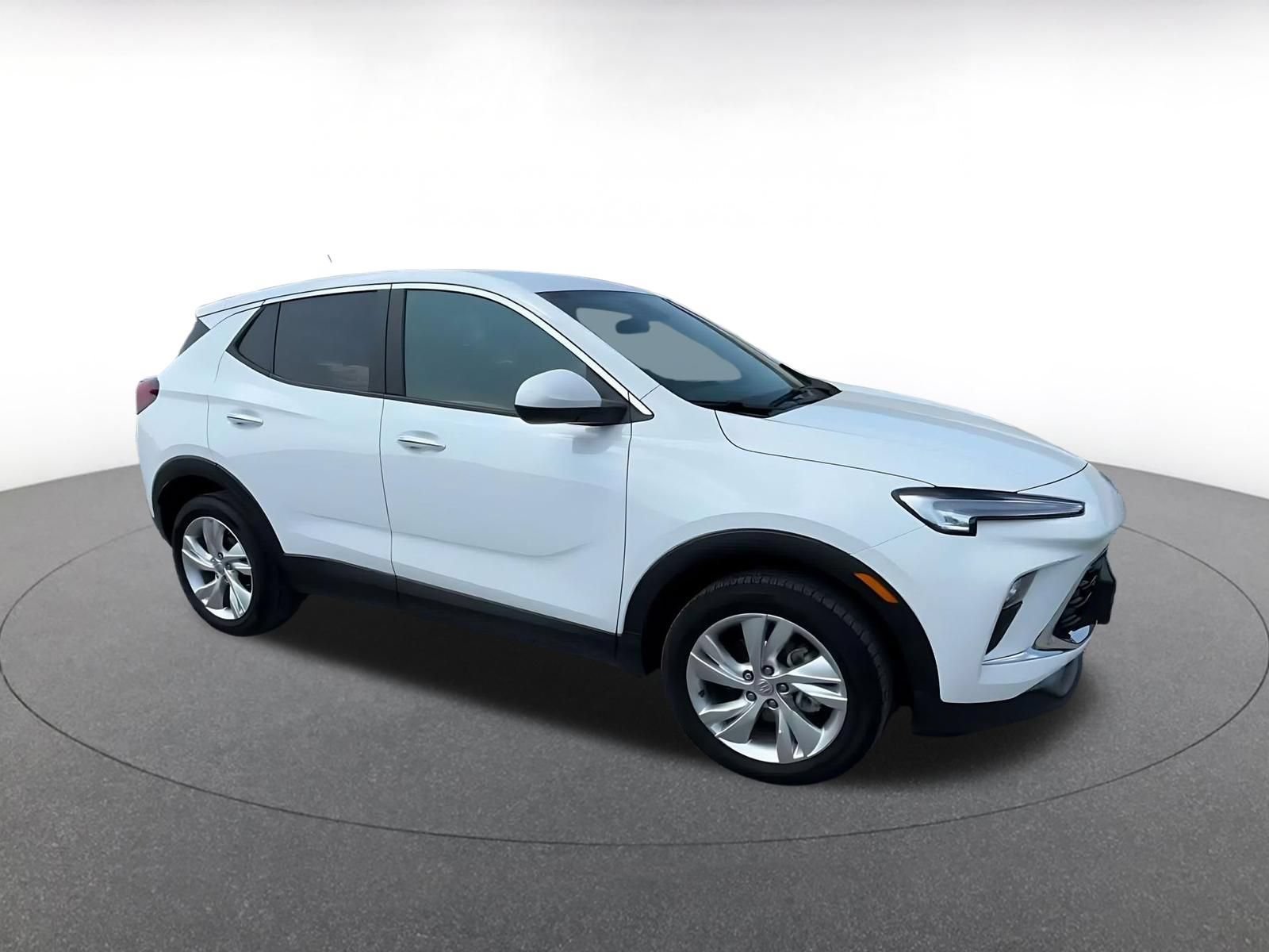 Used 2026 Buick Encore GX Preferred AWD/4WD image 2