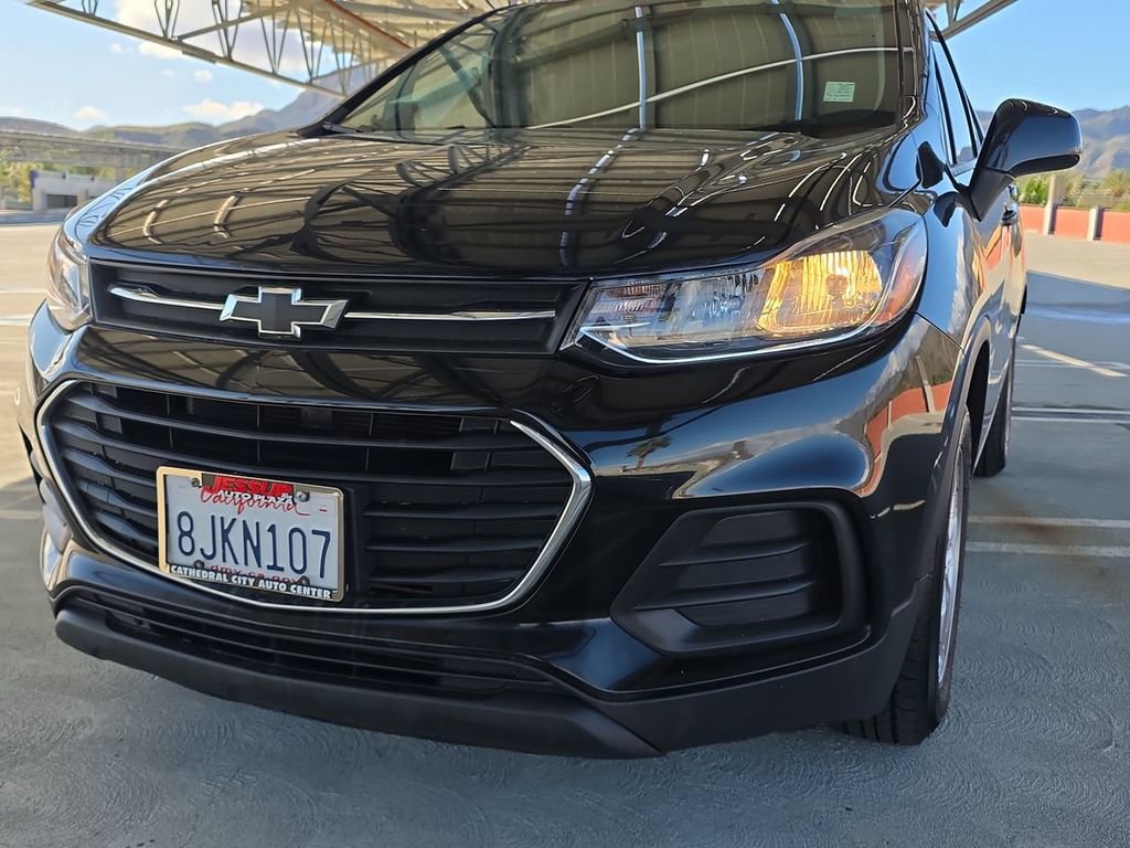 Used 2019 Chevrolet Trax LS image 31