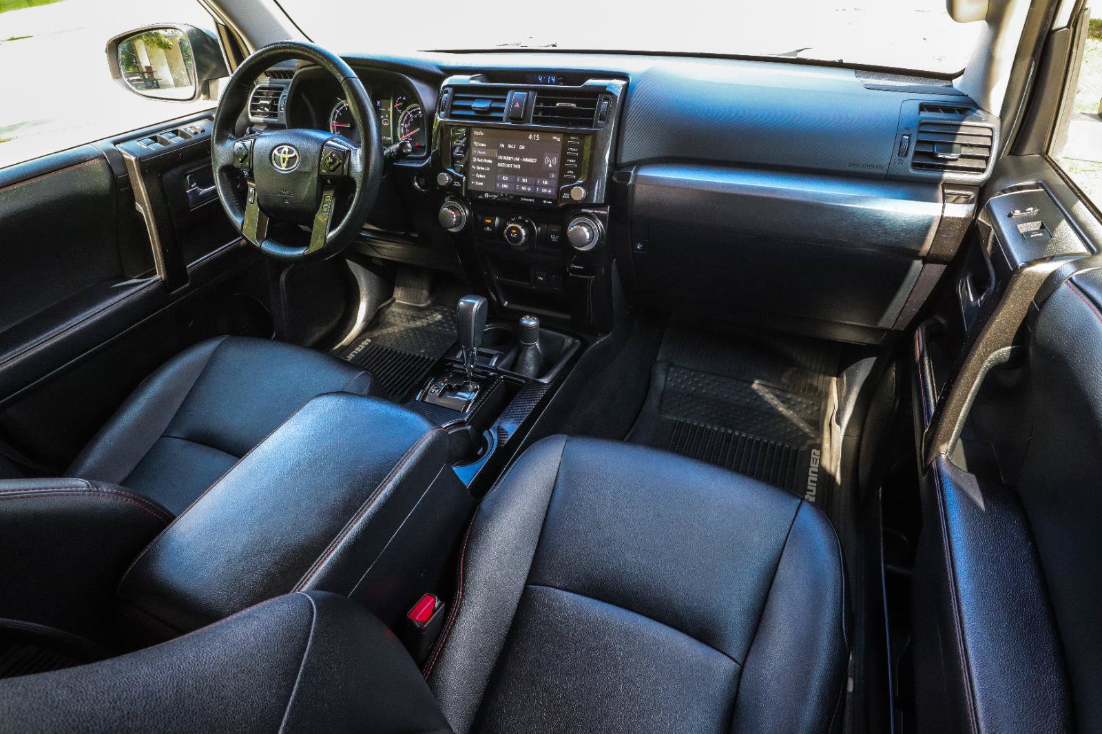 Used 2020 Toyota 4Runner Venture w/ Moonroof Package AWD/4WD image 34
