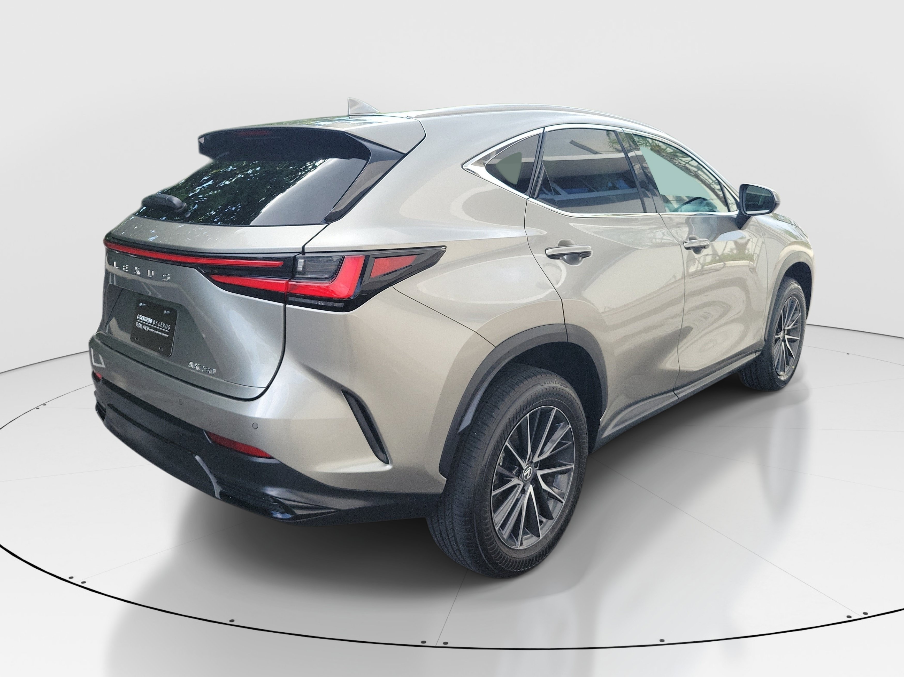 Certified 2024 Lexus NX 250 FWD w/ Towing Package (2000 Lbs) image 6