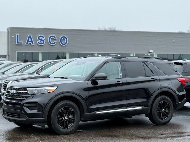 Certified 2024 Ford Explorer XLT AWD/4WD image 1