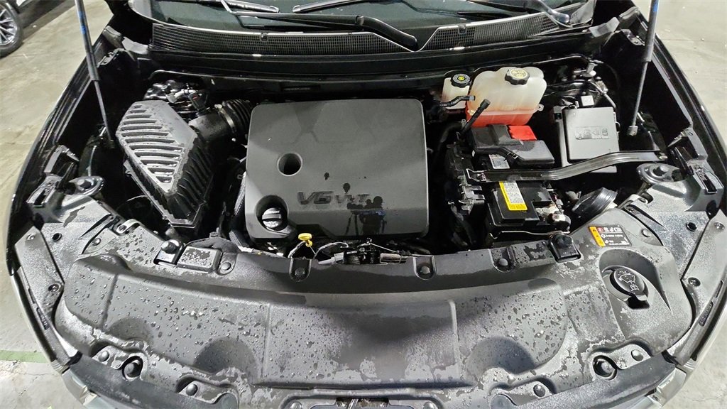 Used 2023 Chevrolet Traverse LT image 30