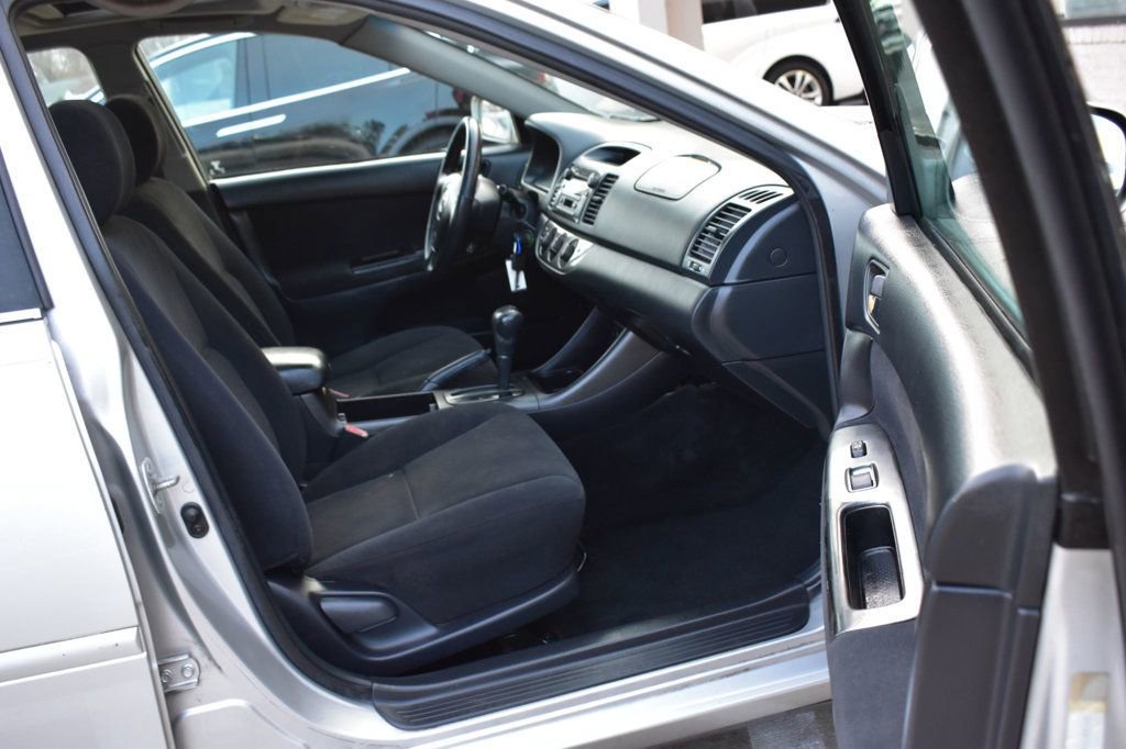 Used 2002 Toyota Camry LE image 15