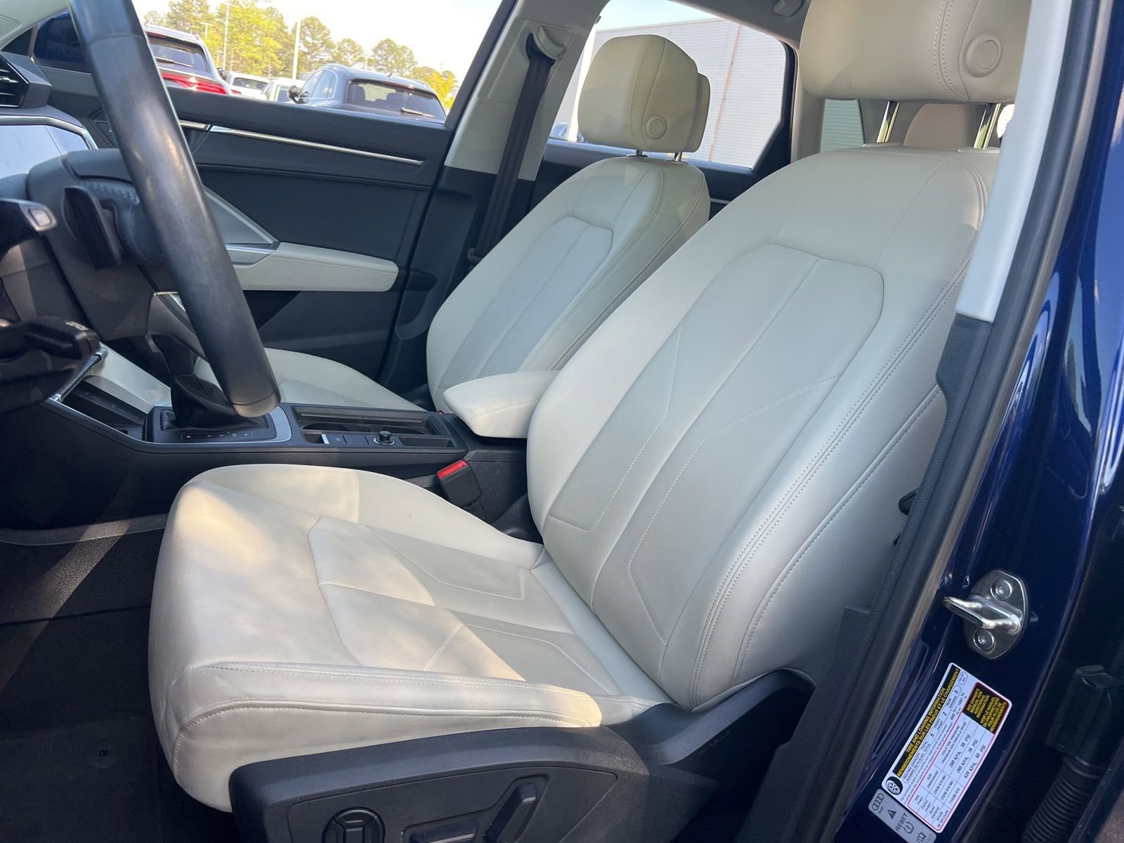 Used 2024 Audi Q3 2.0T Premium Plus image 34