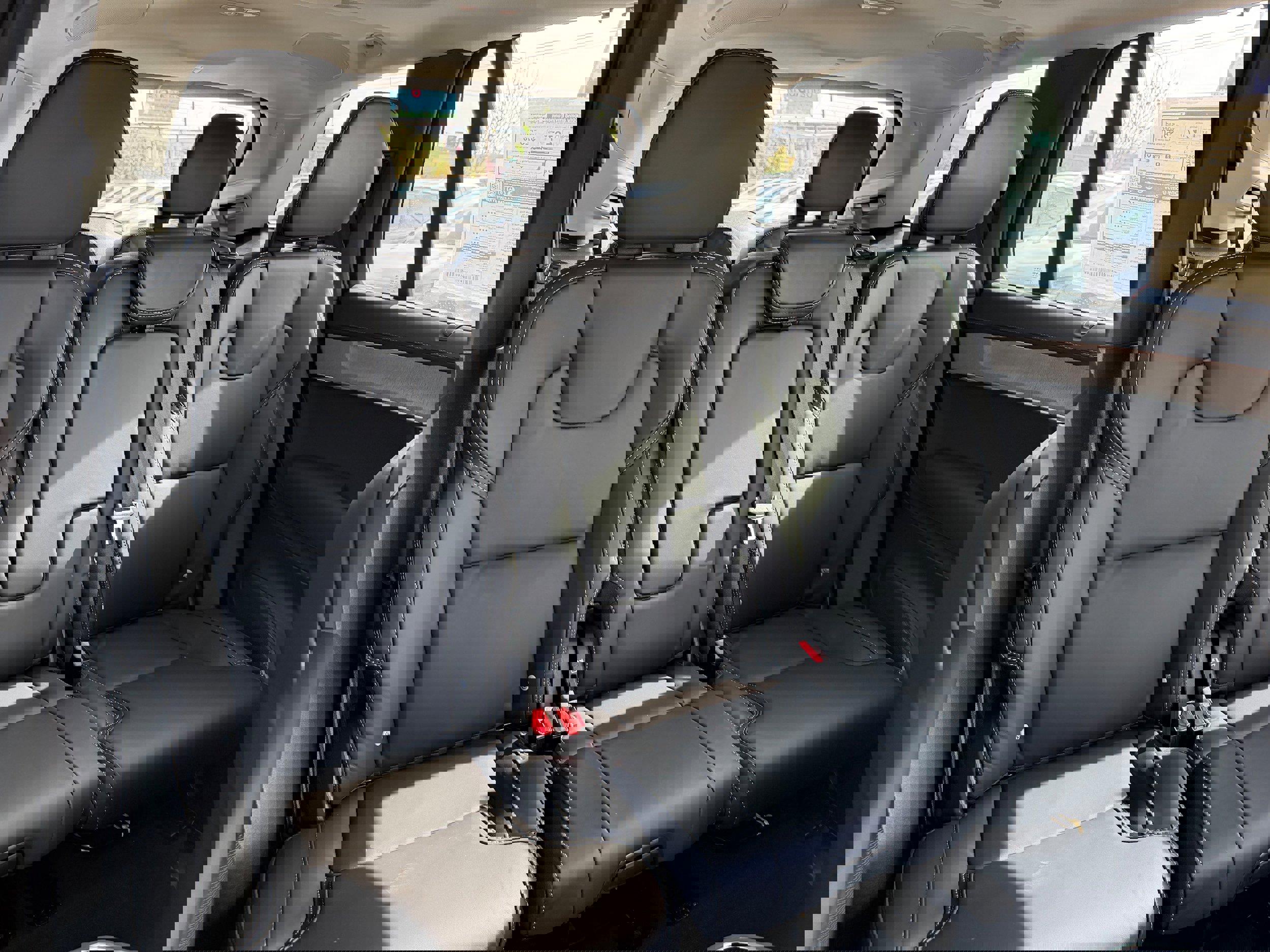 New 2026 Volvo XC90 T8 Ultra w/ Protection Package Premier image 10