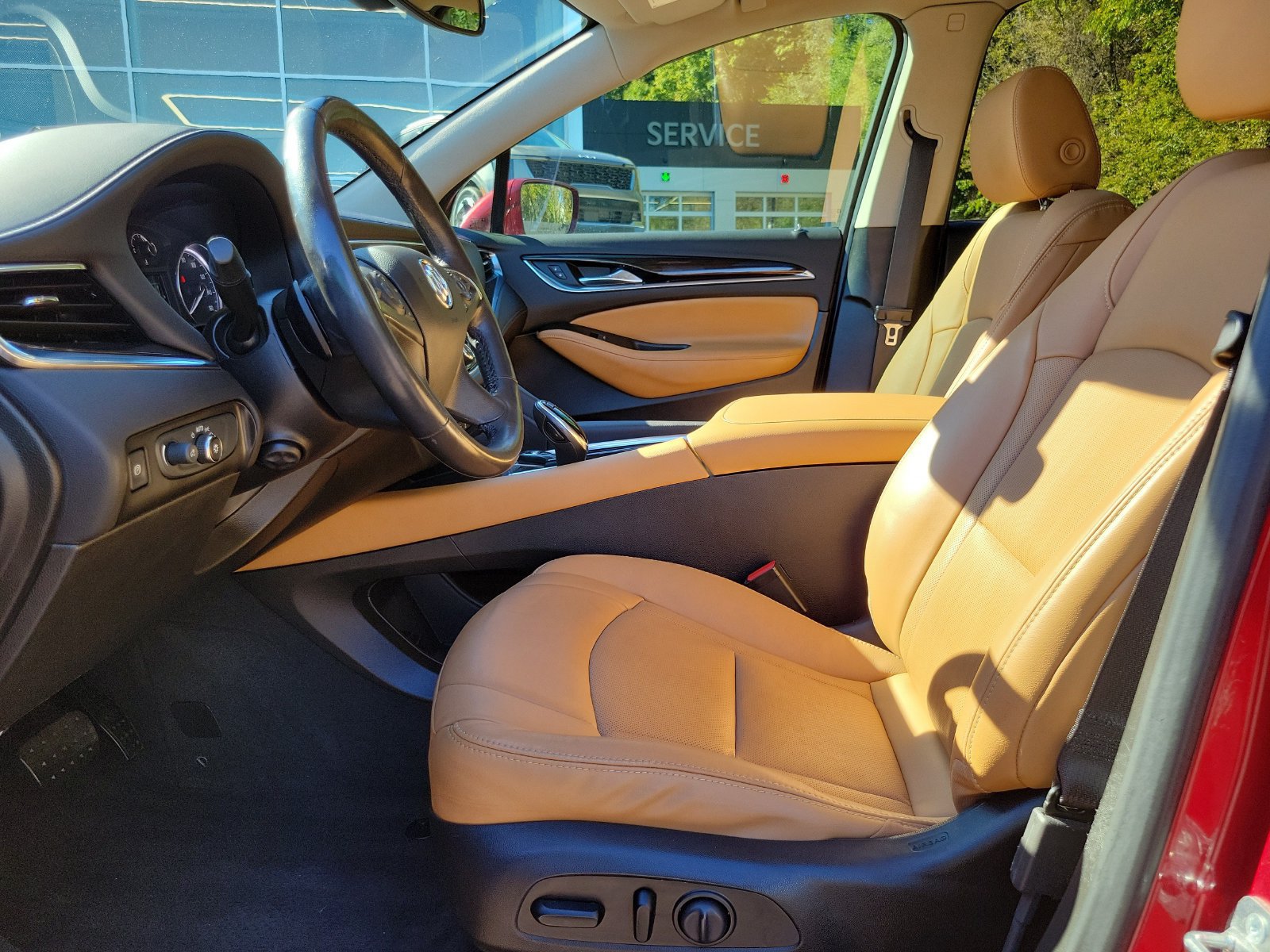 Used 2019 Buick Enclave Premium w/ Experience Buick Package FWD image 9