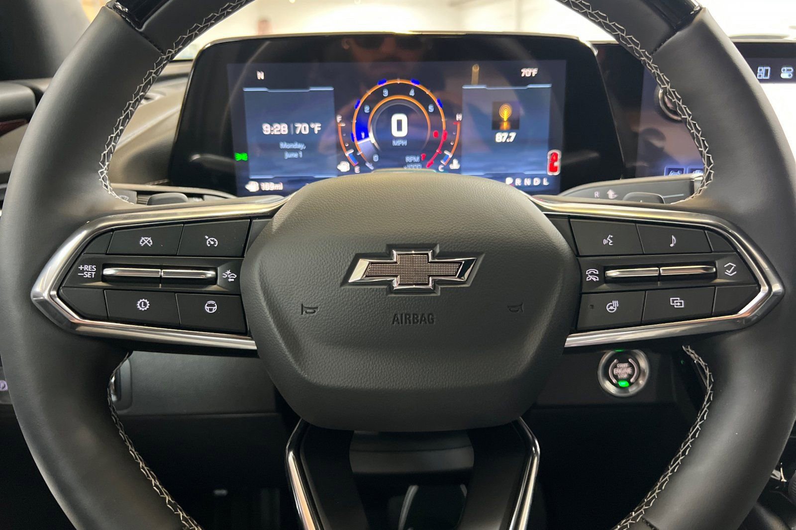 New 2026 Chevrolet Traverse Z71 w/ Enhanced Driving Package AWD/4WD image 25