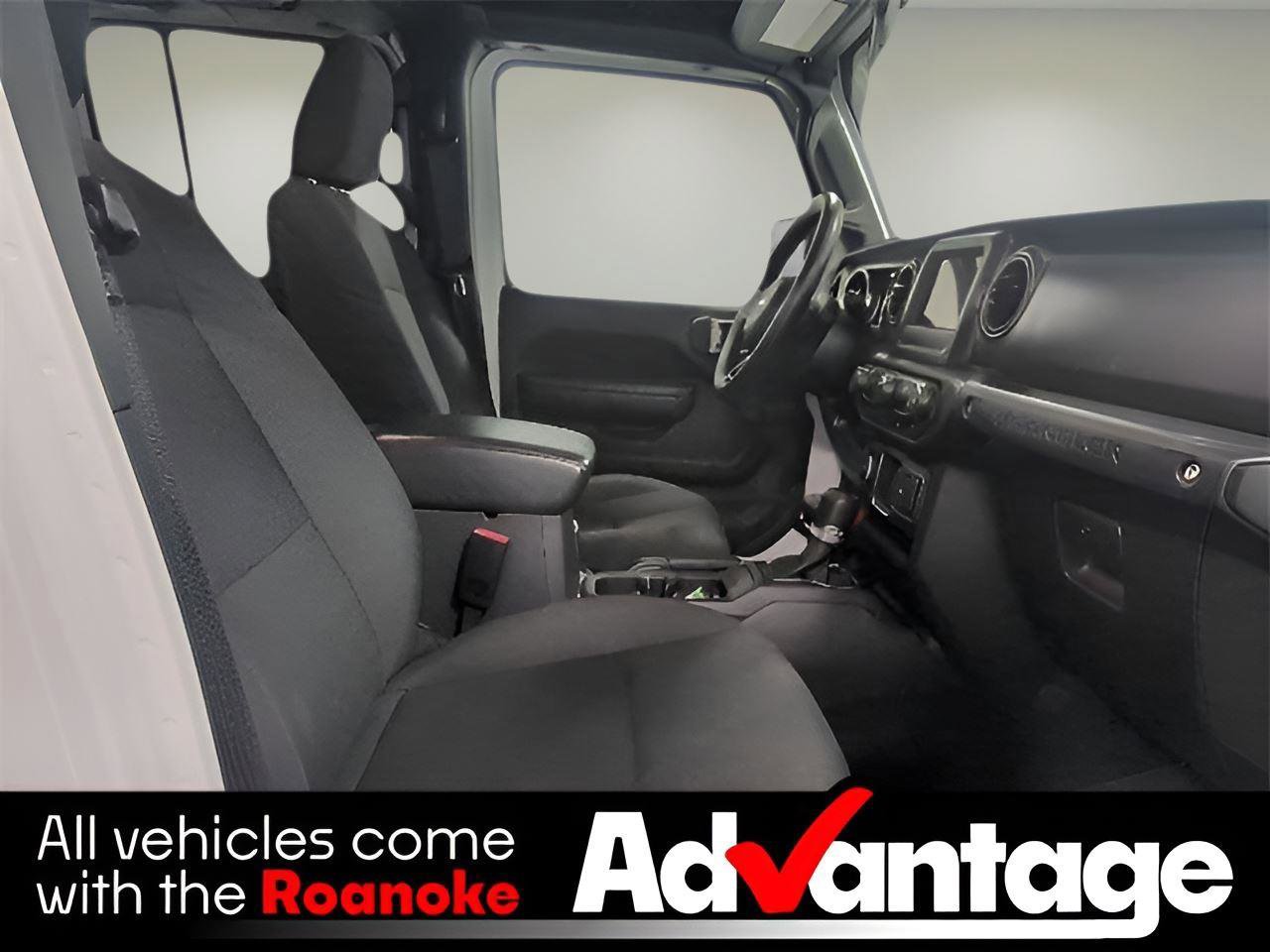 Used 2022 Jeep Wrangler Unlimited Sport w/ Xtreme Recon 35" Tire Package image 17