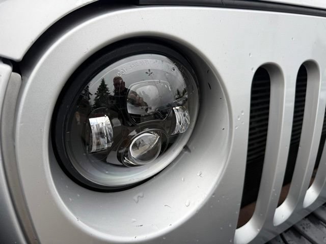 Used 2012 Jeep Wrangler Sport AWD/4WD image 11