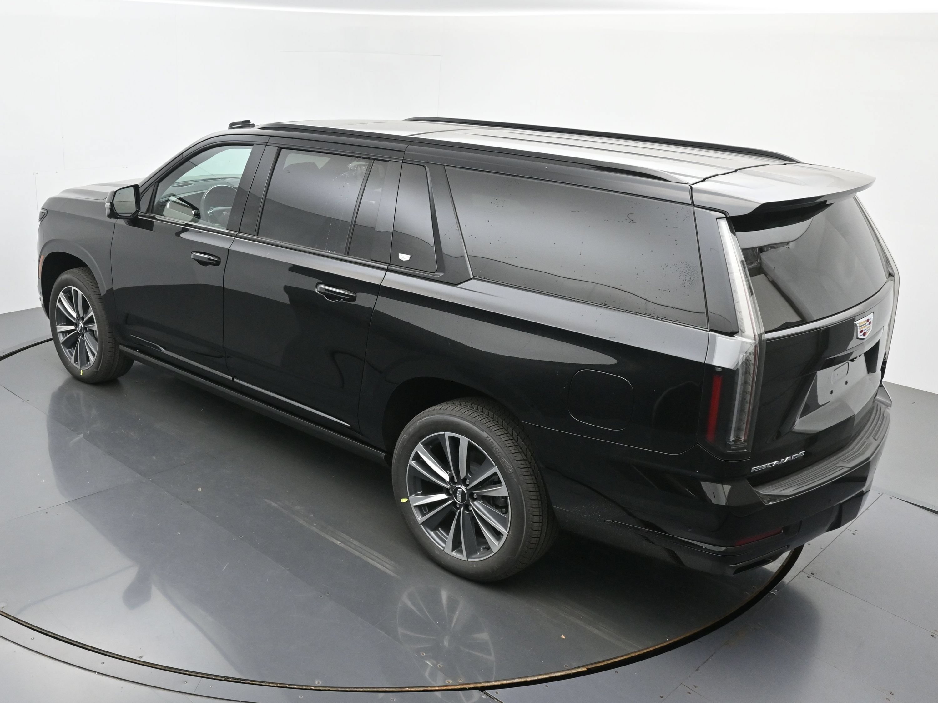 New 2027 Cadillac Escalade ESV Sport w/ Touring Package AWD/4WD image 25