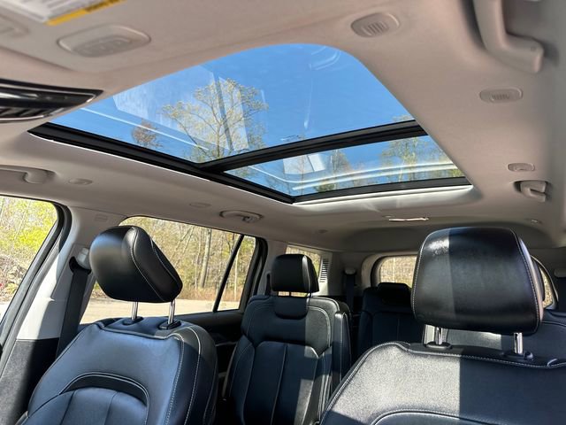 Used 2023 Jeep Grand Cherokee L Limited AWD/4WD image 47