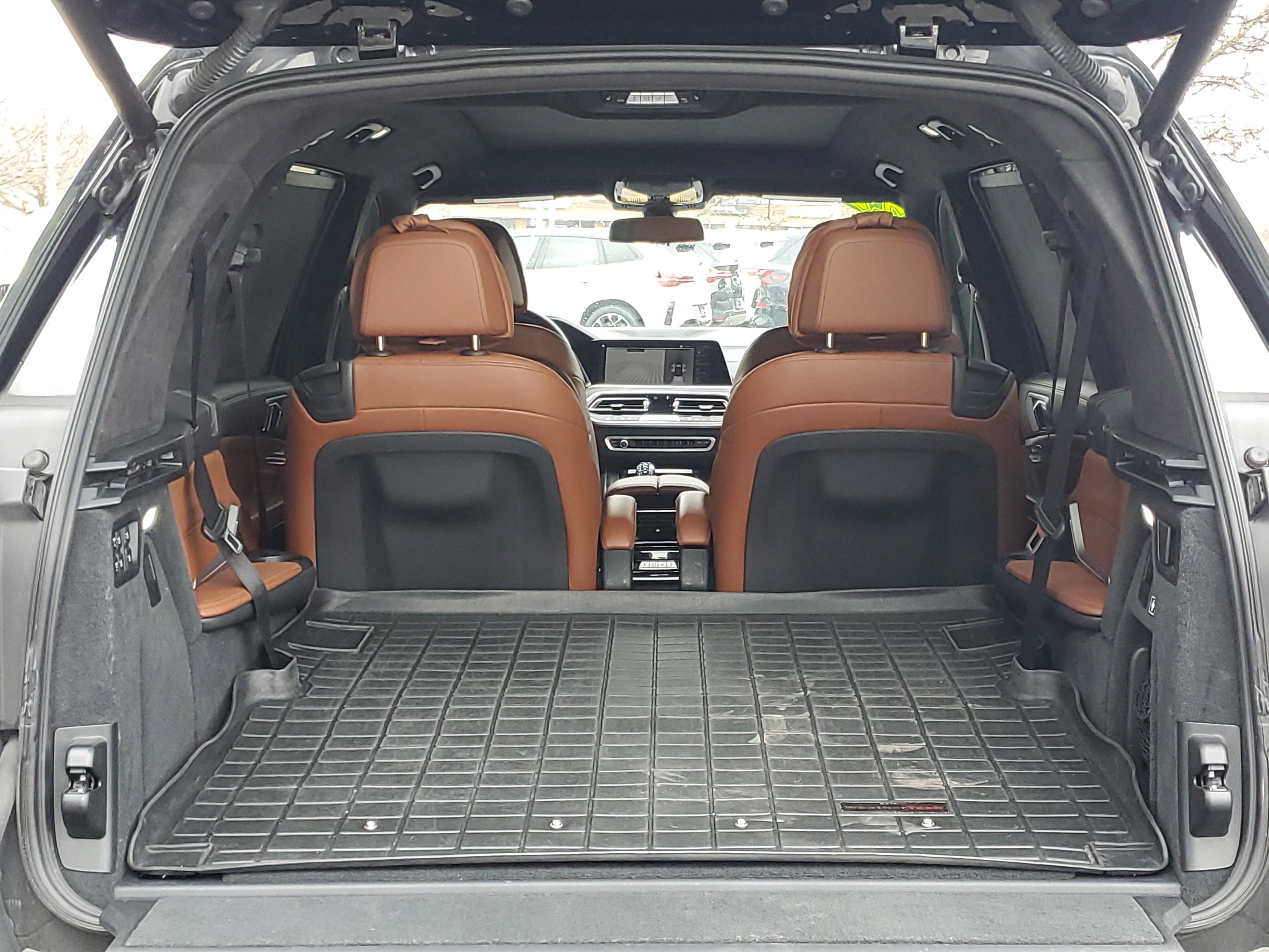 Used 2022 BMW X7 M50i image 26