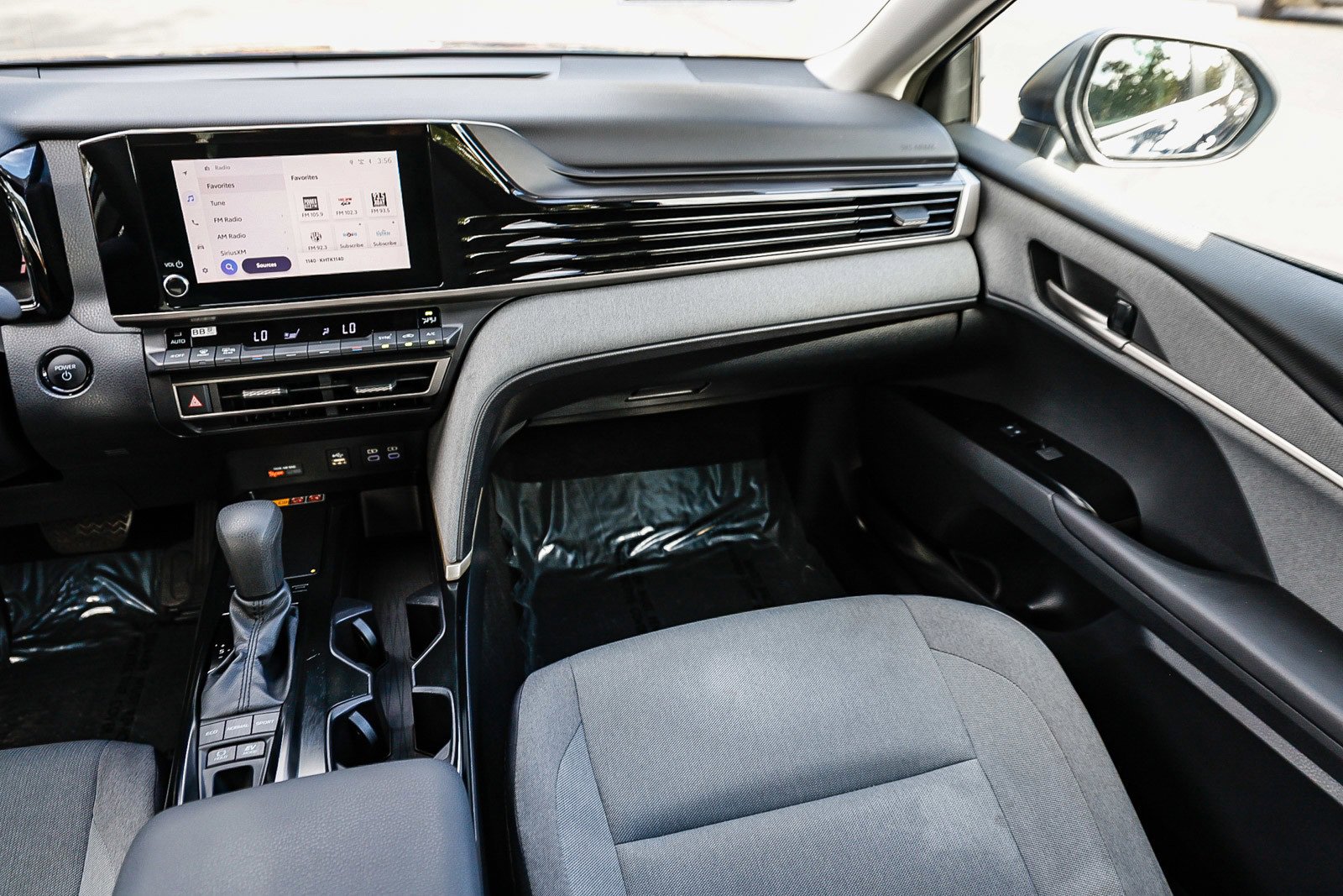 Used 2025 Toyota Camry LE image 15