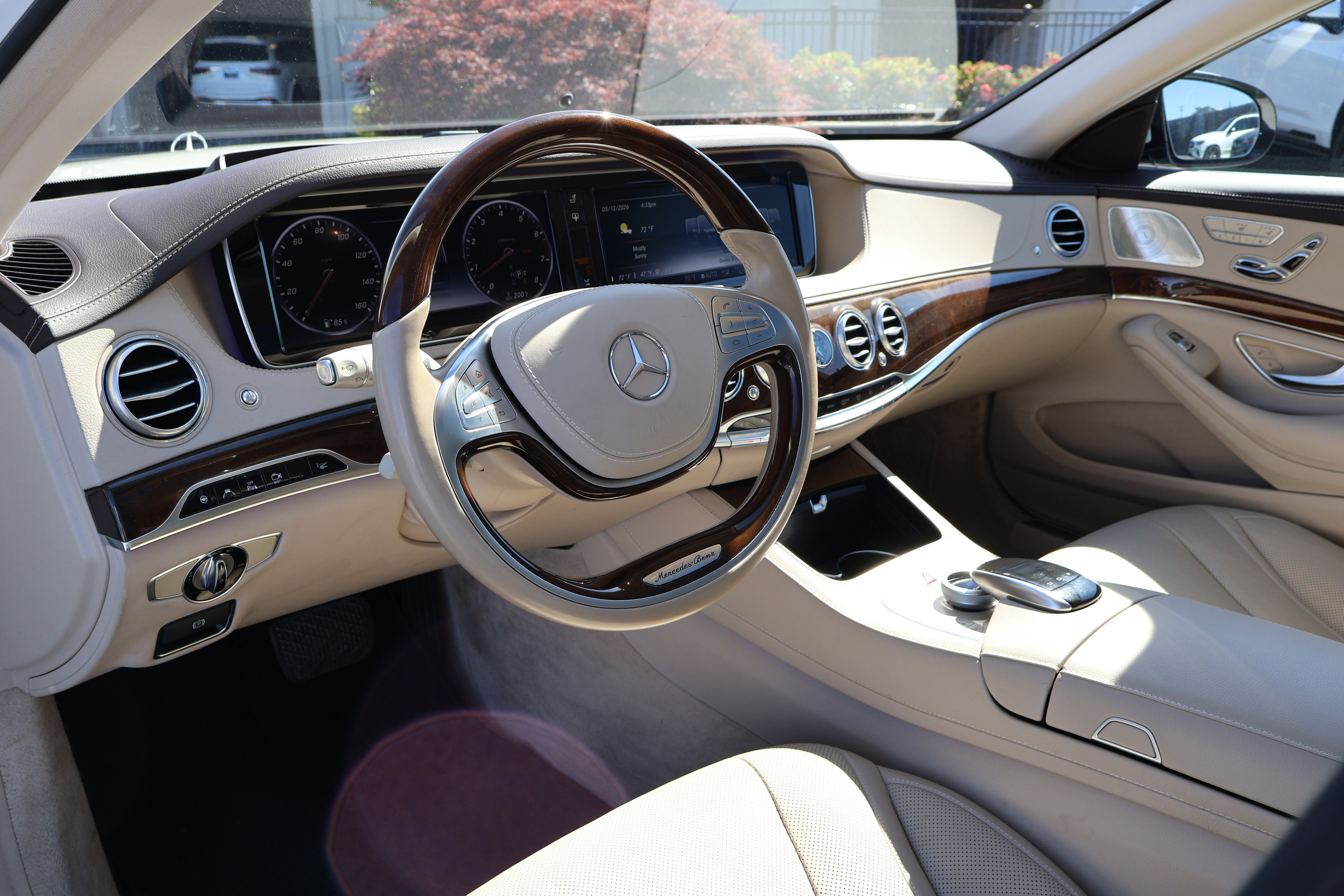 Used 2015 Mercedes-Benz S 550 Sedan image 12