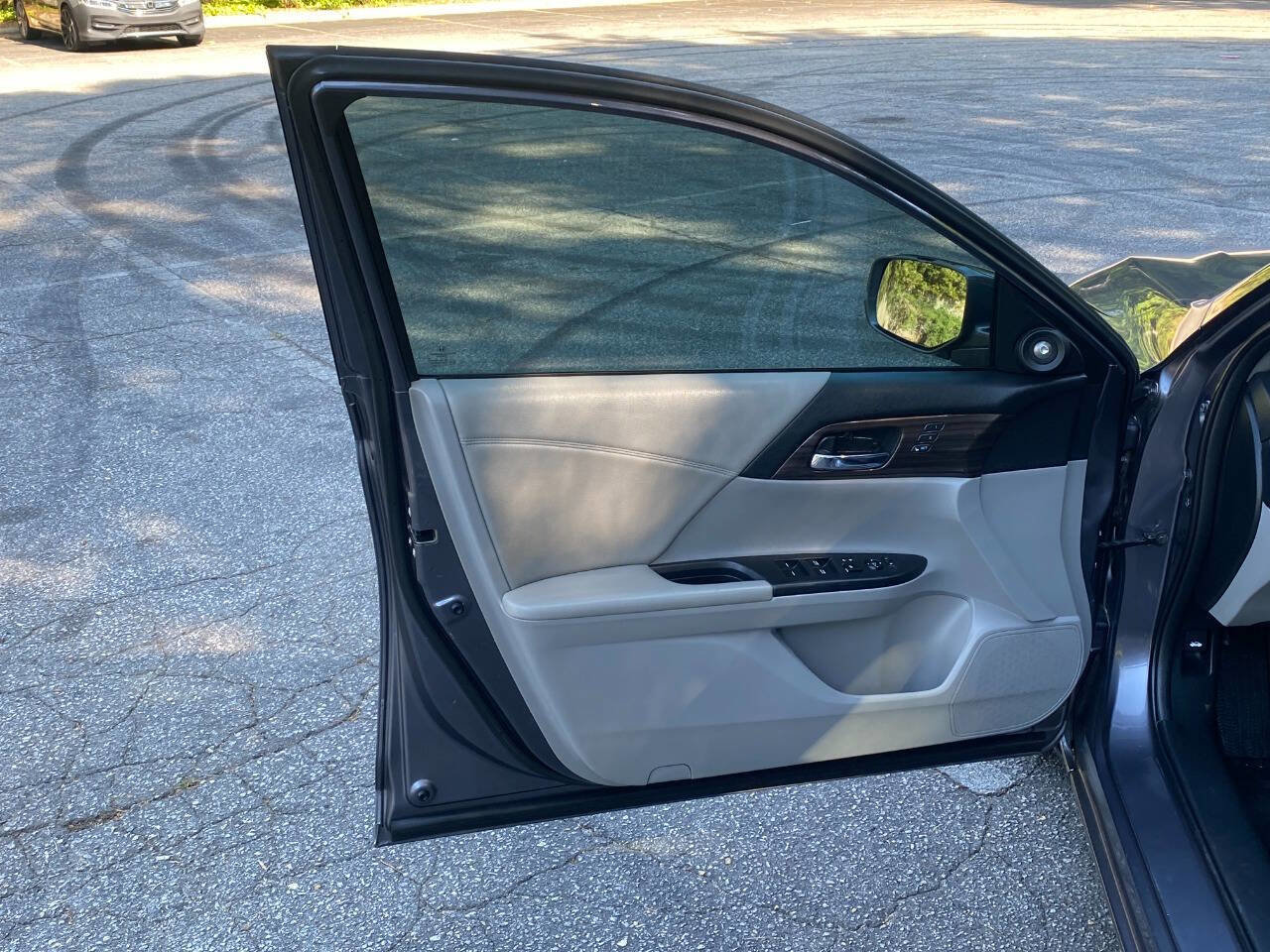 Used 2016 Honda Accord EX-L image 14