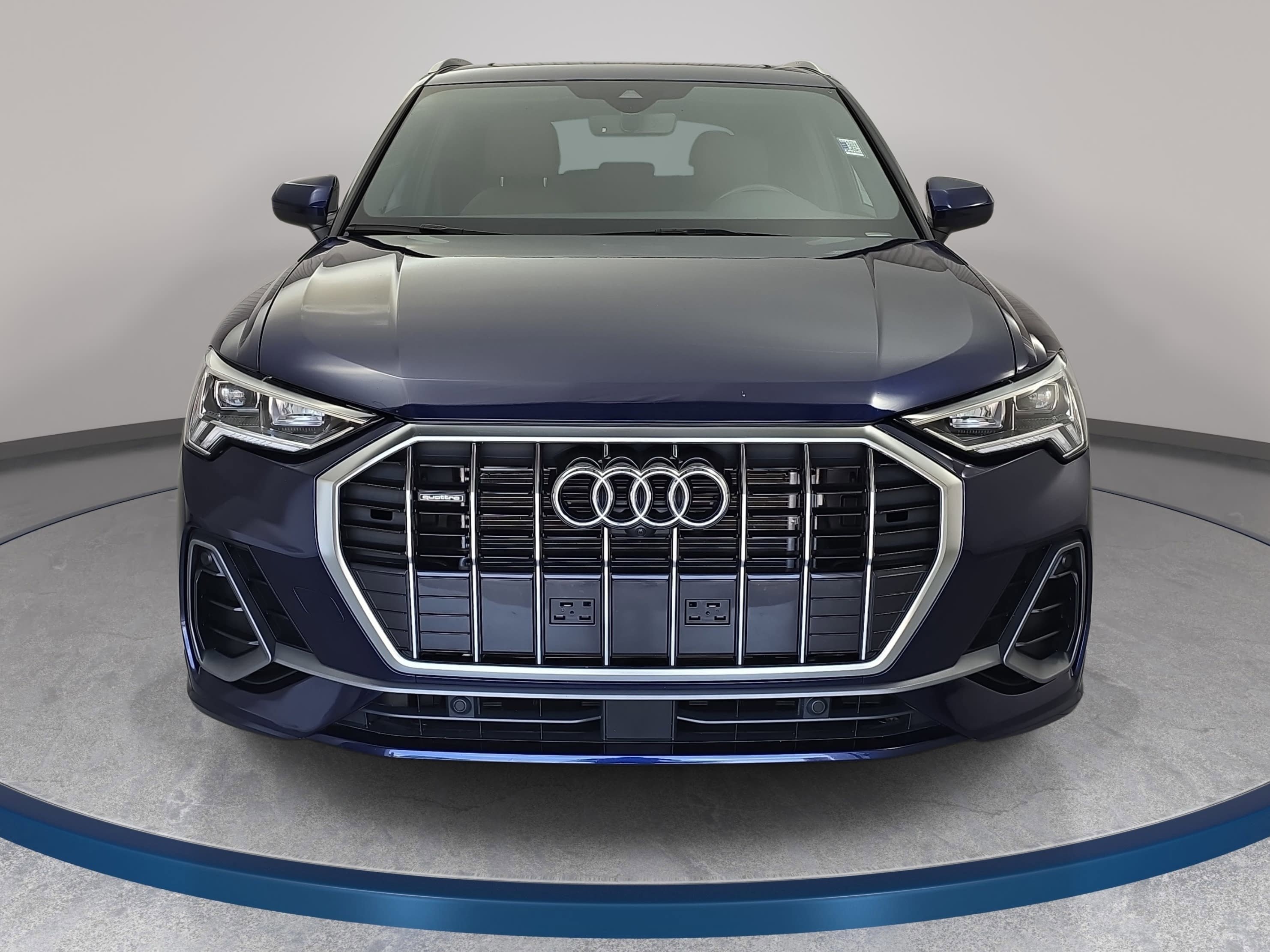 Used 2024 Audi Q3 2.0T Premium Plus AWD/4WD image 2