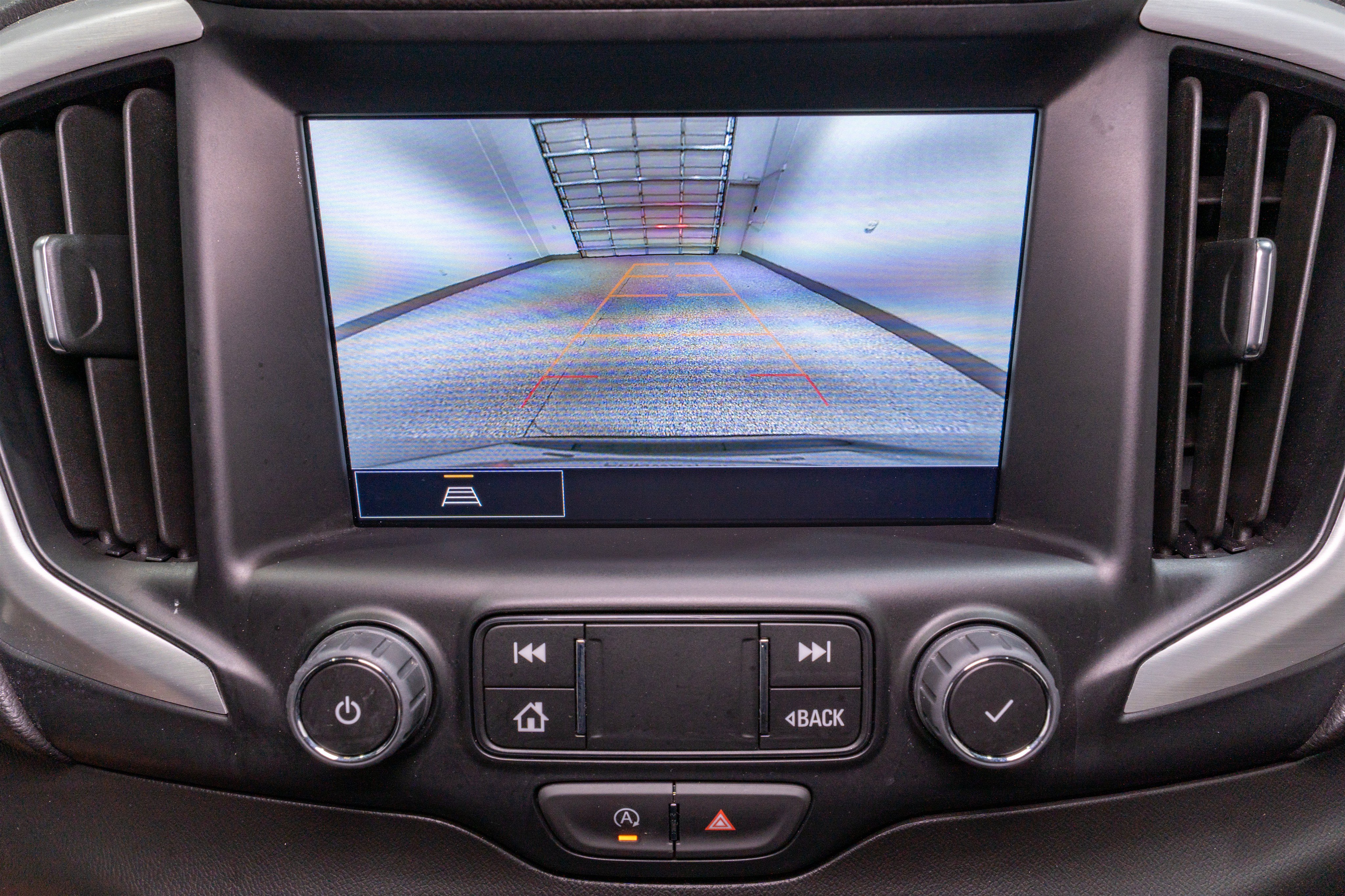 Used 2024 GMC Terrain SLT w/ Infotainment Package II FWD image 22