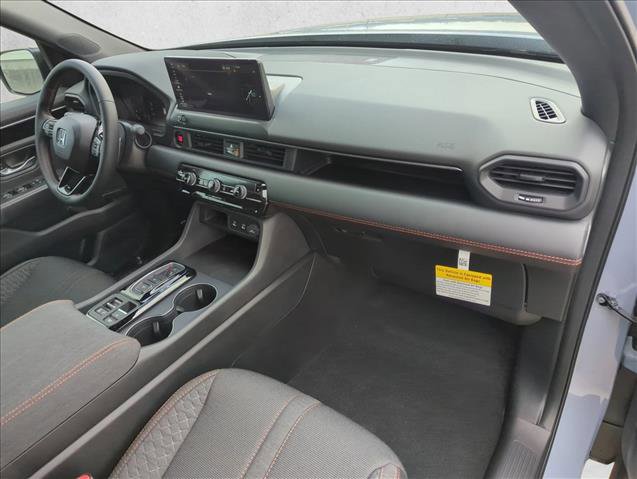 New 2026 Honda Pilot Sport image 4