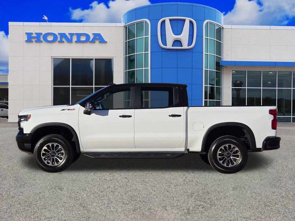 Used 2025 Chevrolet Silverado 1500 ZR2 w/ Technology Package image 6