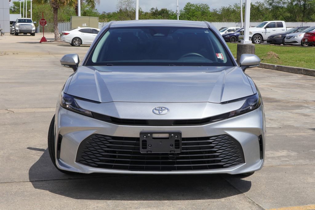 Used 2025 Toyota Camry LE AWD/4WD image 27