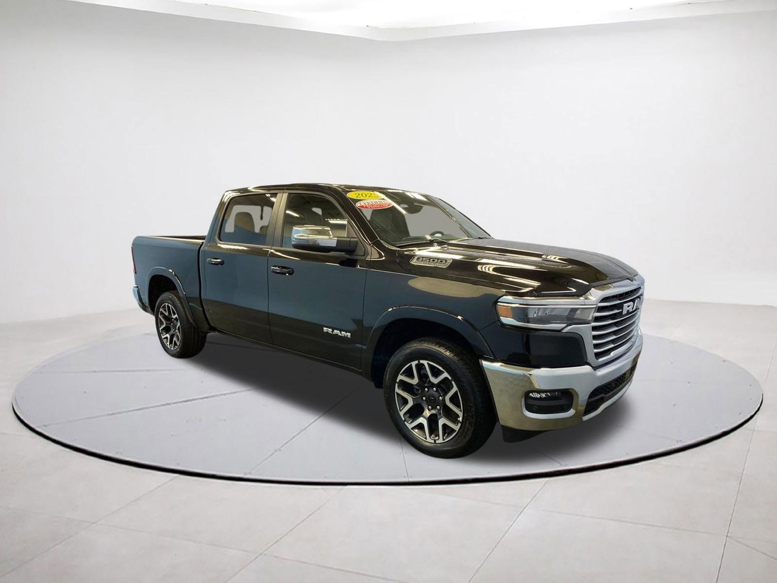 Certified 2025 RAM 1500 Laramie w/ Bed Utility Group AWD/4WD image 10