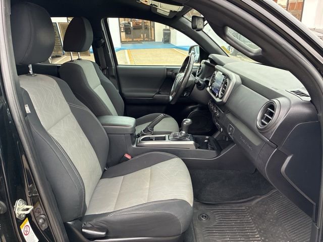 Used 2020 Toyota Tacoma TRD Sport image 27