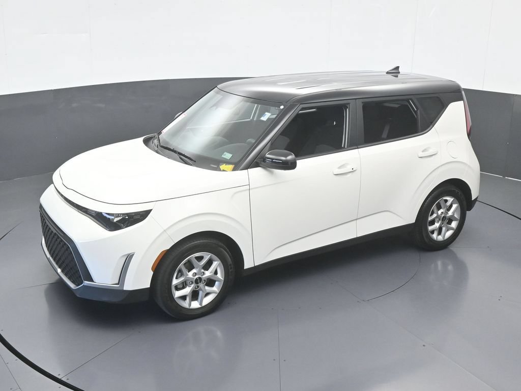 Used 2024 Kia Soul S FWD image 43
