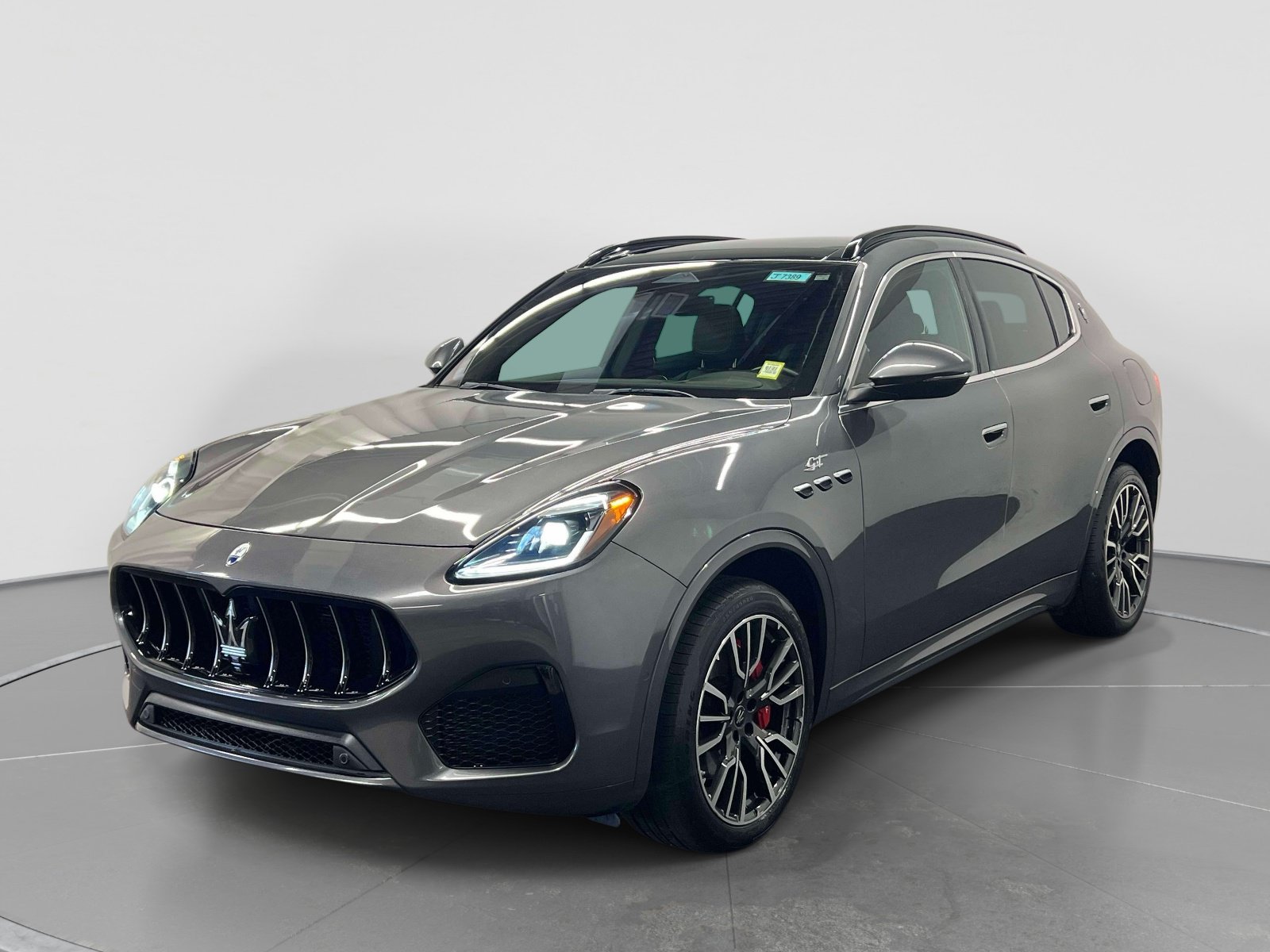 Used 2023 Maserati Grecale Modena AWD/4WD image 4