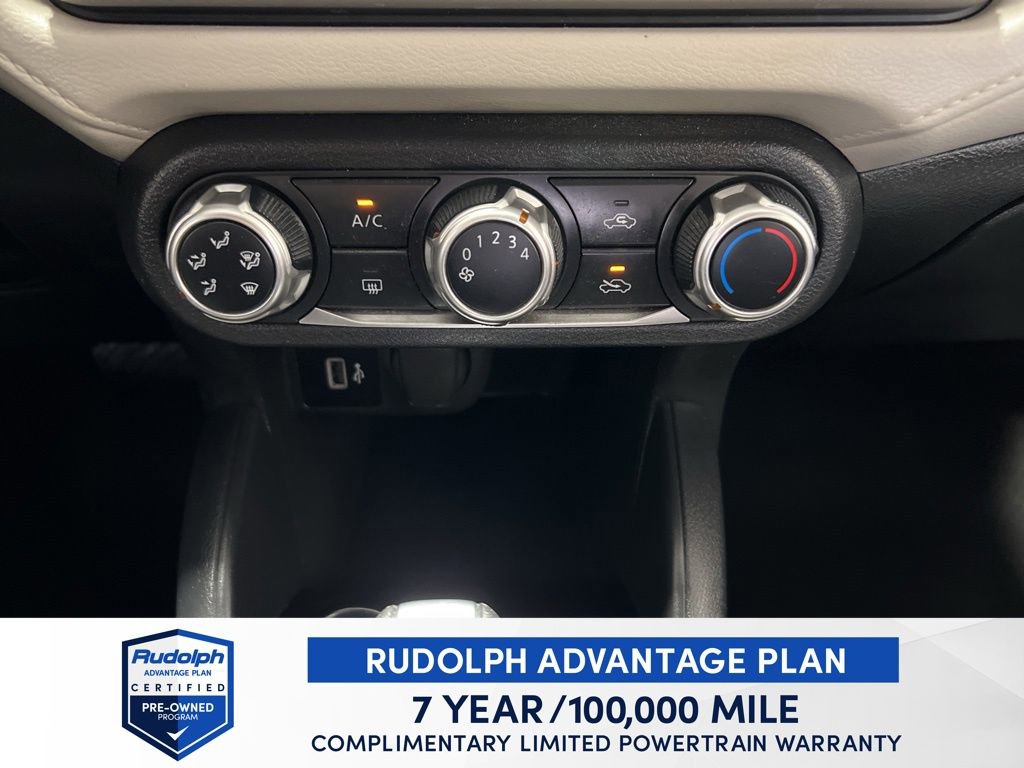 Used 2021 Nissan Versa SV image 41