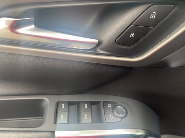 New 2027 Chevrolet Traverse LT w/ Sun and Wheel Package FWD image 19