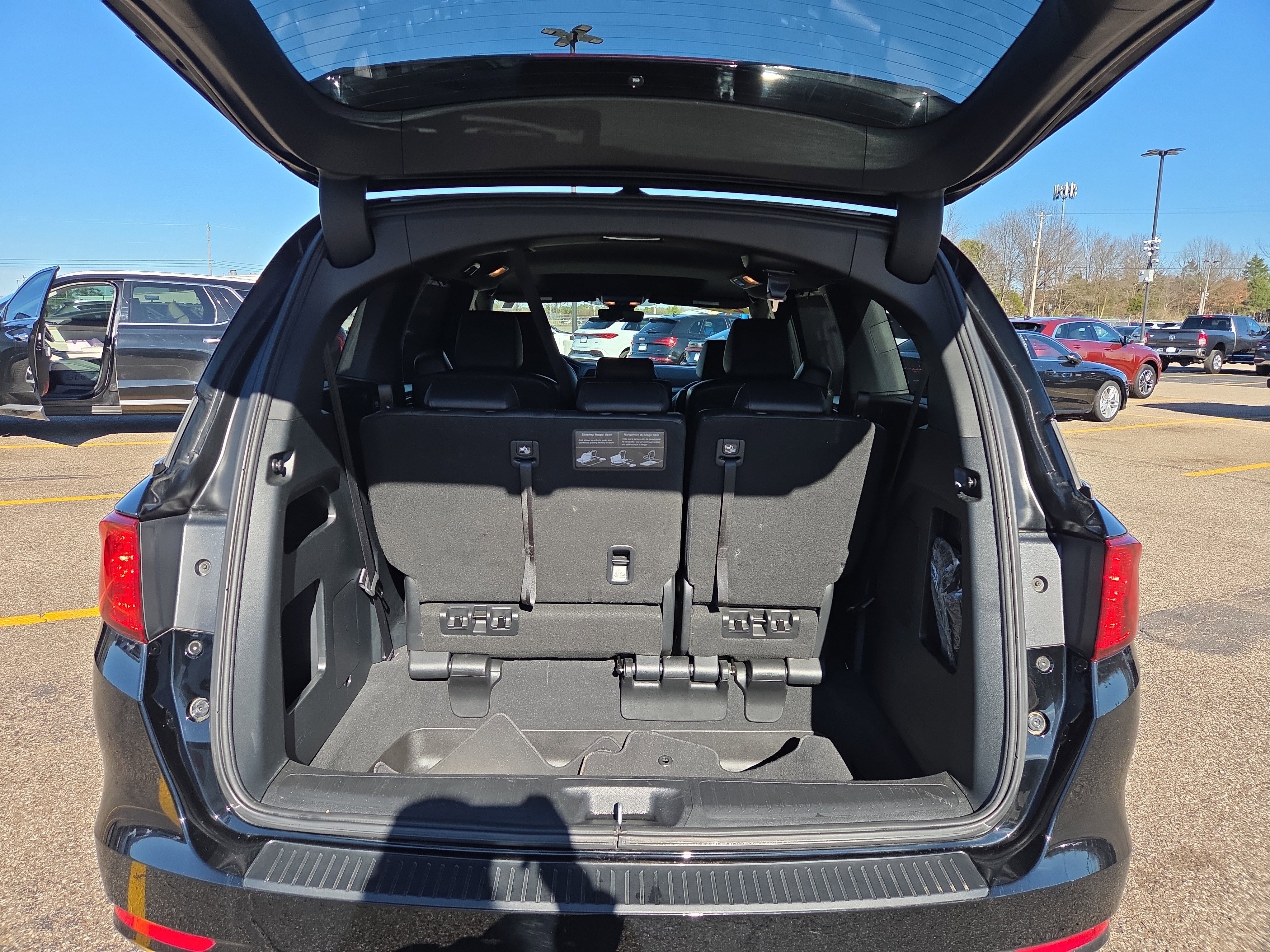 Used 2023 Honda Odyssey Sport image 9