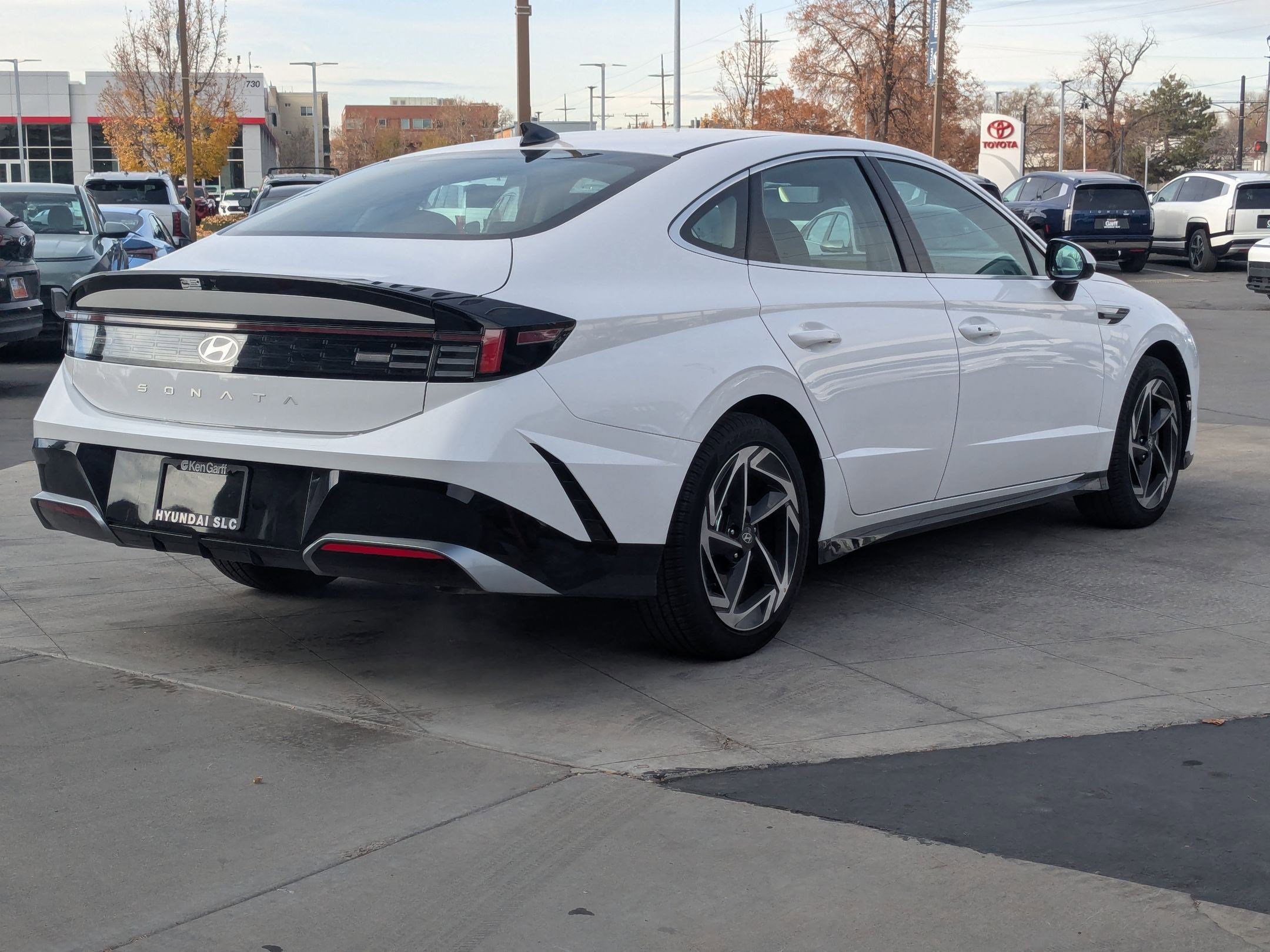 Used 2026 Hyundai Sonata SEL image 3
