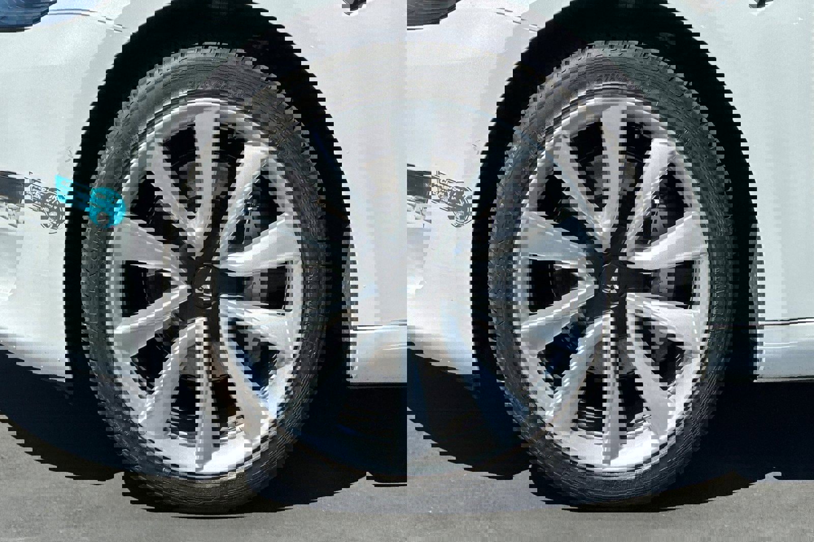 Used 2019 Tesla Model 3 Standard Range Plus image 25