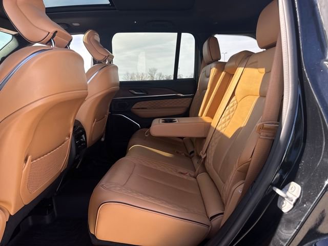 Used 2023 Jeep Grand Cherokee Summit image 15