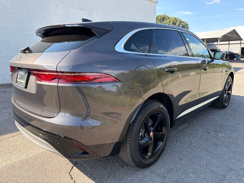 Used 2021 Jaguar F-PACE AWD/4WD image 2
