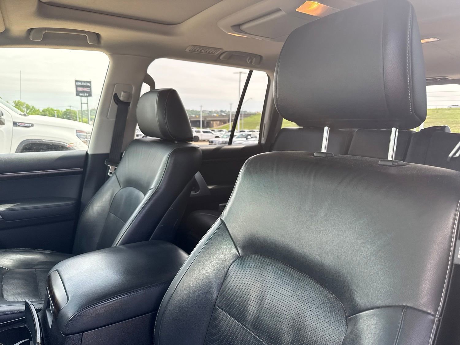 Used 2015 Toyota Land Cruiser AWD/4WD image 13