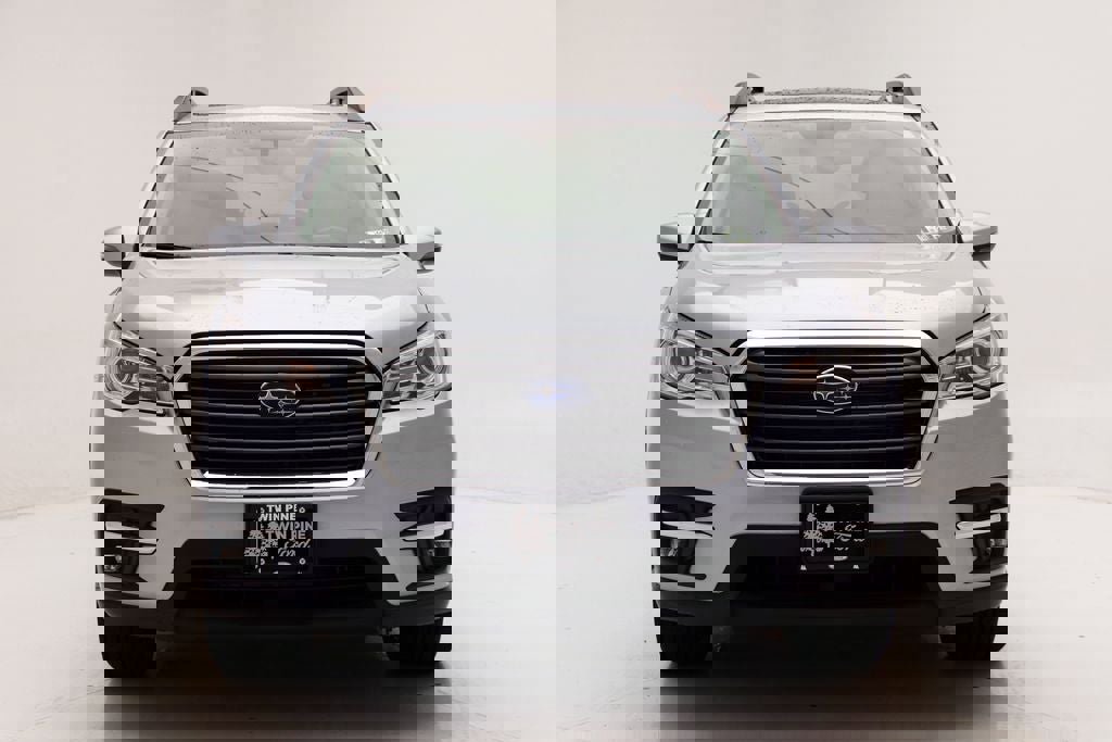 Used 2022 Subaru Ascent Limited w/ Technology Package image 4