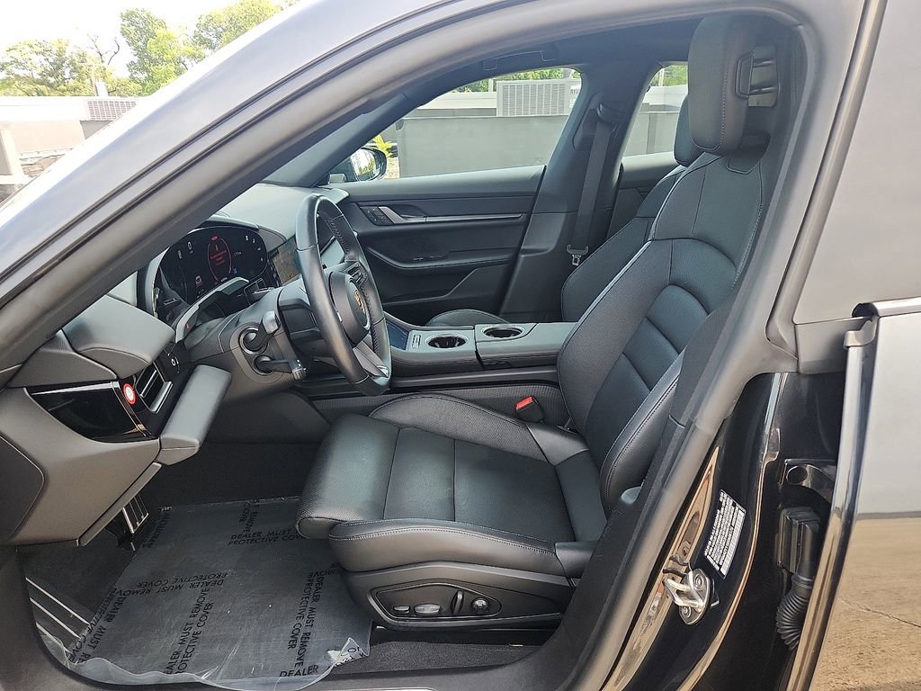 Certified 2025 Porsche Taycan image 5