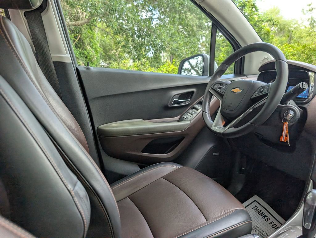 Used 2016 Chevrolet Trax LTZ FWD image 10