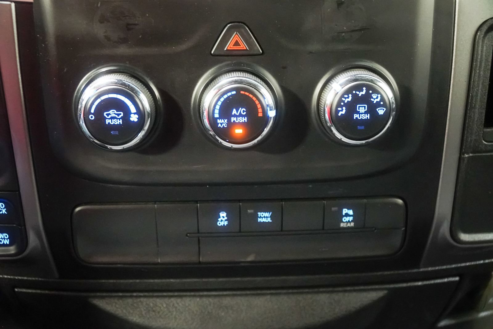 Used 2021 RAM 1500 Classic Warlock AWD/4WD image 31