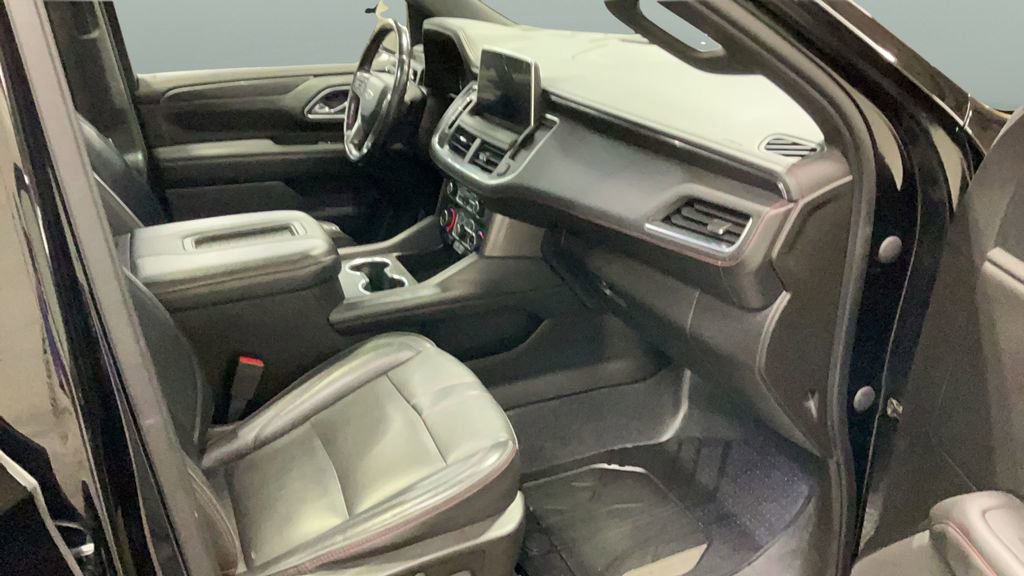 Used 2021 Chevrolet Suburban RST w/ Luxury Package image 34