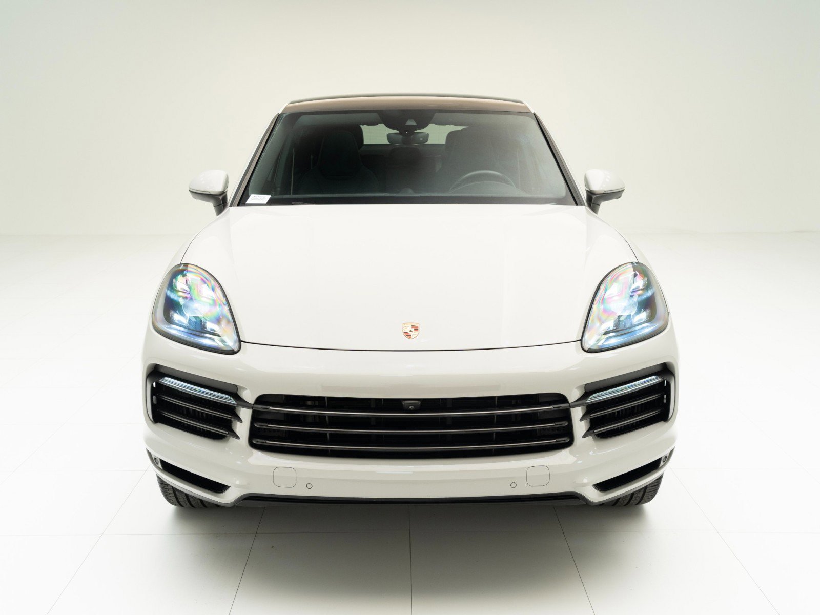 Certified 2022 Porsche Cayenne Platinum Edition image 6