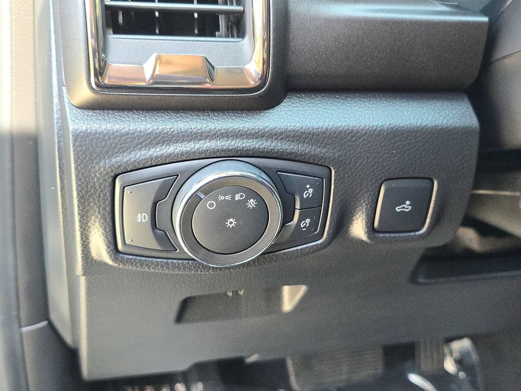 Used 2022 Ford Ranger Lariat w/ Tremor Off-Road Package AWD/4WD image 31